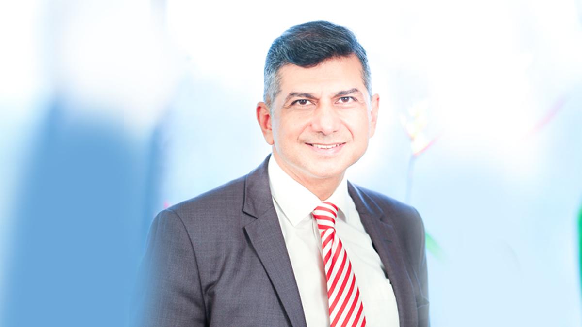 Suri shared his view on the divergent buying and selling patterns of domestic and foreign institutional investors. Suri shared his view on the divergent buying and selling patterns of domestic and foreign institutional investors.