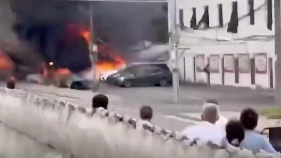 Chinese military plane crash kills 1, injures 2 Chinese military plane crash kills 1, injures 2