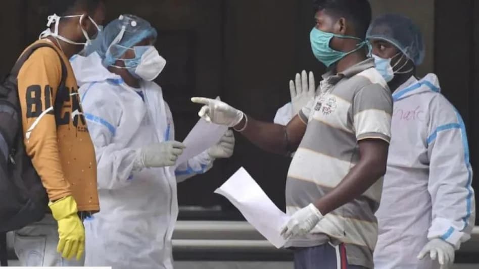 Delhi reports over 1,100 COVID cases, 2 deaths in 24 hrs, positivity rate dips Delhi reports over 1,100 COVID cases, 2 deaths in 24 hrs, positivity rate dips