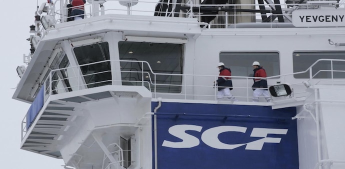 The logo of Russian state shipping company Sovcomflot is seen on the multifunctional icebreaking standby vessel "Yevgeny Primakov" moored in central St. Petersburg, Russia February 3, 2018.(Photo: Reuters) The logo of Russian state shipping company Sovcomflot is seen on the multifunctional icebreaking standby vessel "Yevgeny Primakov" moored in central St. Petersburg, Russia February 3, 2018.(Photo: Reuters)
