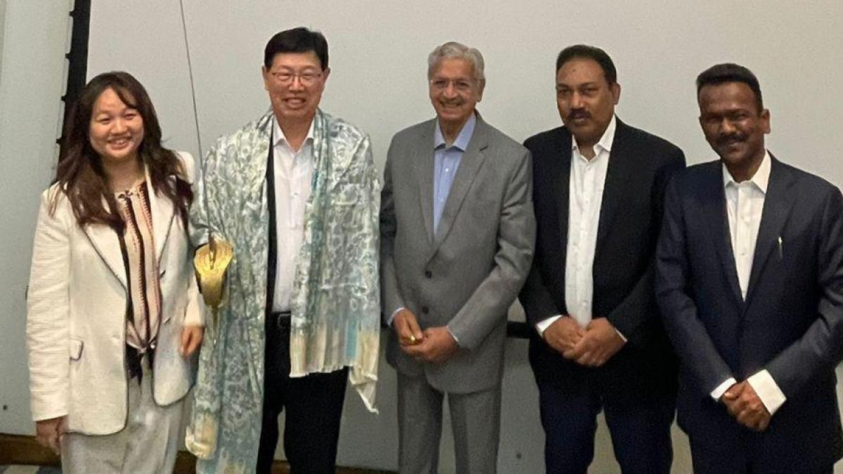 Foxconn meets Maharashtra delegation, eyes investments in consumer electronics segments