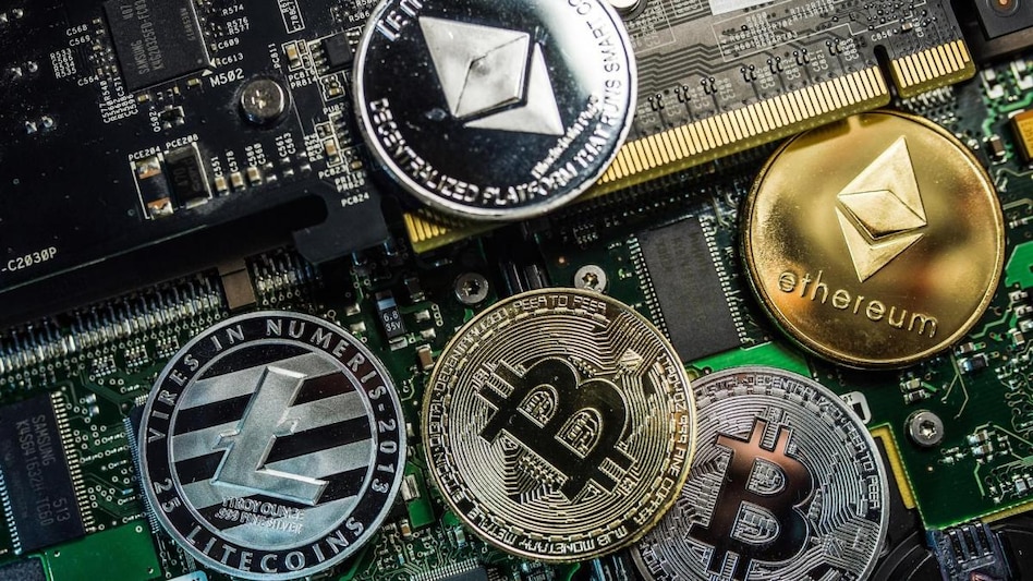 Global cryptocurrency markets cap settles at $886.54 billion after slipping 3.45%. The market cap was at $3 trillion roughly seven months ago. Global cryptocurrency markets cap settles at $886.54 billion after slipping 3.45%. The market cap was at $3 trillion roughly seven months ago.