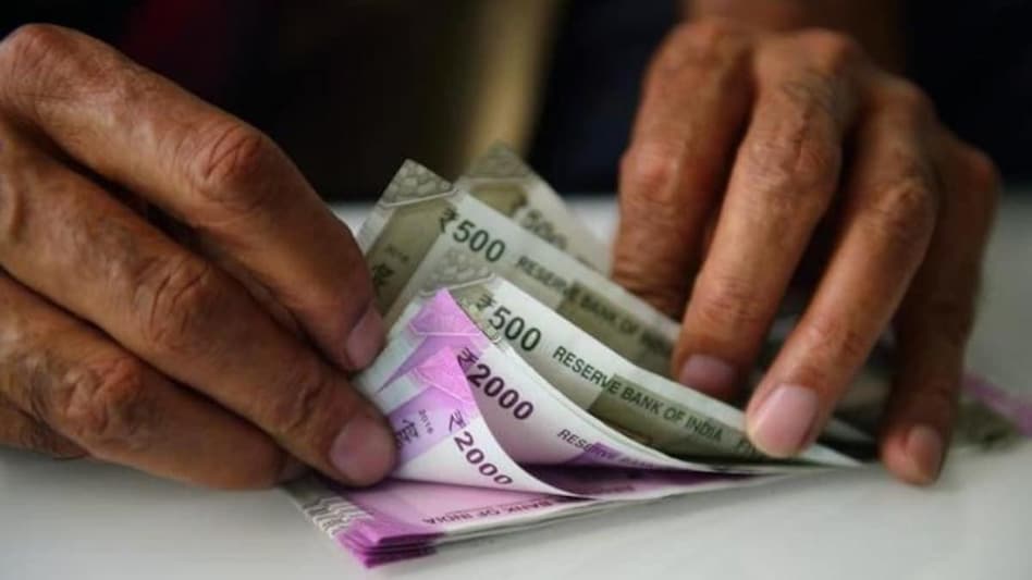 Six booked for duping investors of Rs 1.77 cr on promise of high returns on investment Six booked for duping investors of Rs 1.77 cr on promise of high returns on investment