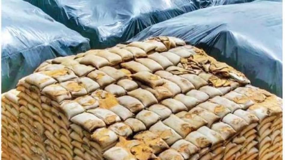 Govt provides flood relief materials to Nepal Govt provides flood relief materials to Nepal