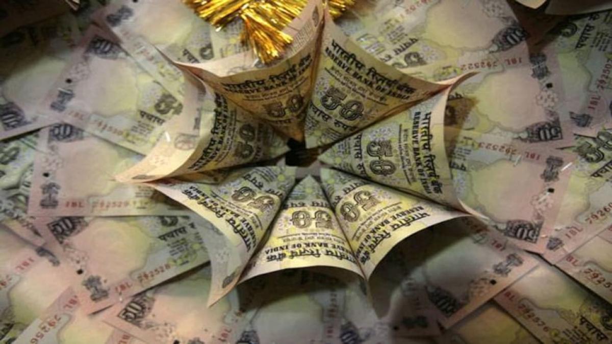 Weakening rupee spells cheer for Indian freelancers earning in USD - Vimarsana News
