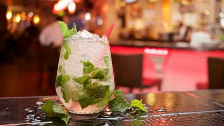 Mumbai start-up launches India’s first app-based platform for beverages Mumbai start-up launches India’s first app-based platform for beverages