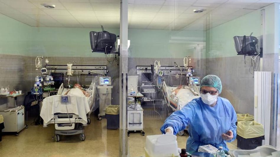 5% GST on hospital room rent above Rs 5,000 5% GST on hospital room rent above Rs 5,000