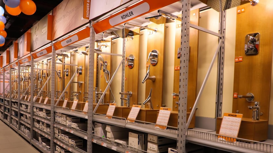 According to the company, the initial investment made to start the two stores has been around Rs 200 crore. According to the company, the initial investment made to start the two stores has been around Rs 200 crore.