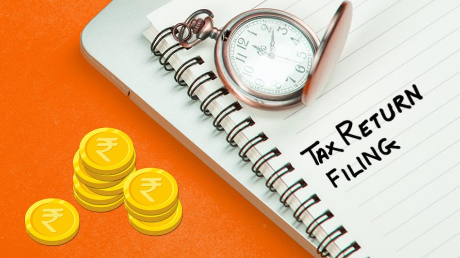 The late fee imposed will depend entirely on the annual income of an individual. The late fee imposed will depend entirely on the annual income of an individual.