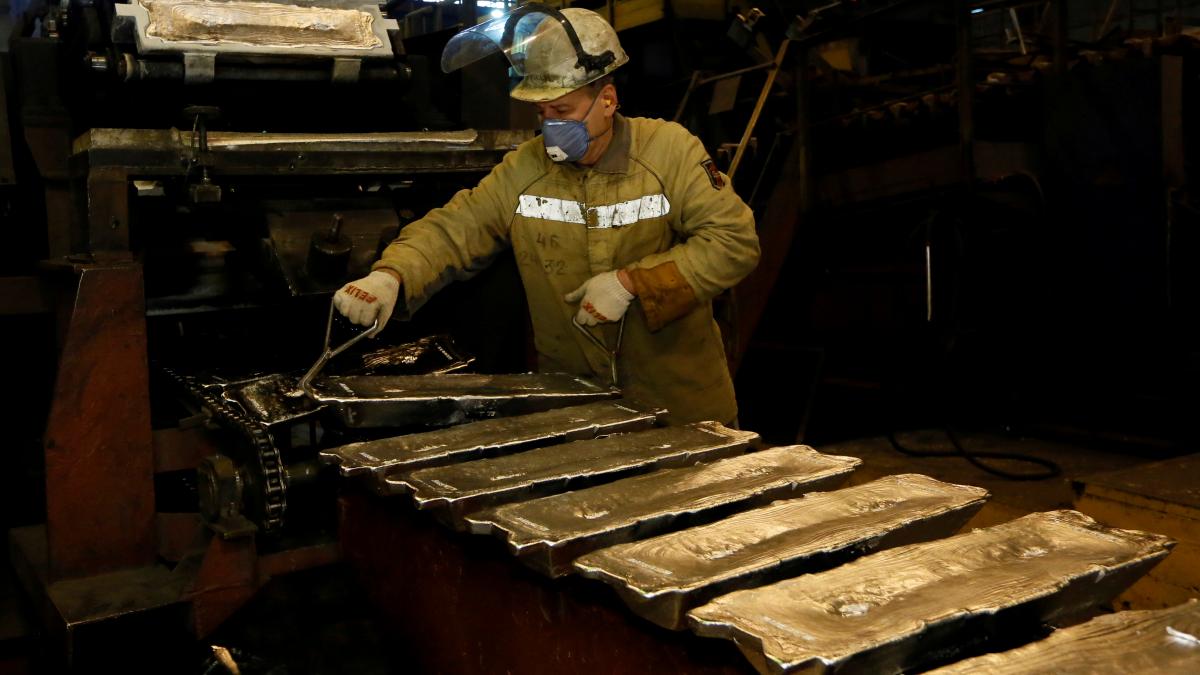 EU to soften sanctions on Russian banks to allow food trade (Photo: Reuters) EU to soften sanctions on Russian banks to allow food trade (Photo: Reuters)