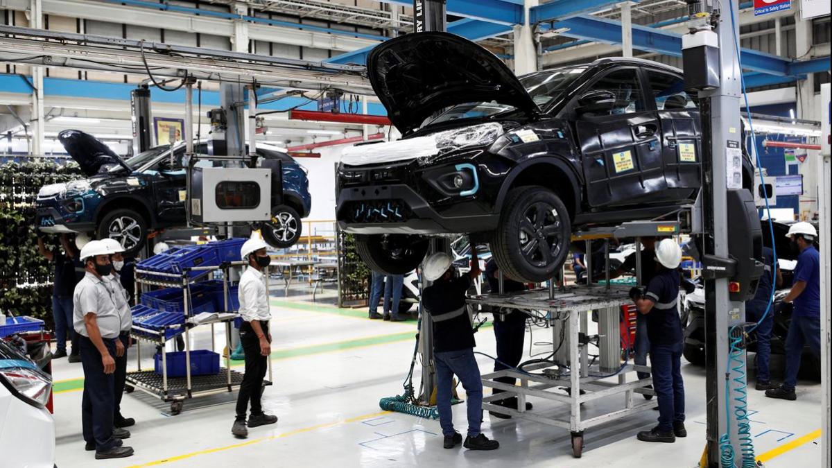 In terms of export, both Nexon and Punch saw an 11.5% increase at 145 units in Q1 FY23. In terms of export, both Nexon and Punch saw an 11.5% increase at 145 units in Q1 FY23.