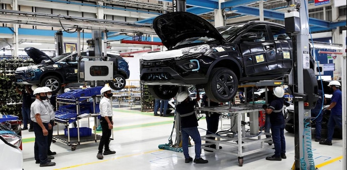In terms of export, both Nexon and Punch saw an 11.5% increase at 145 units in Q1 FY23. In terms of export, both Nexon and Punch saw an 11.5% increase at 145 units in Q1 FY23.