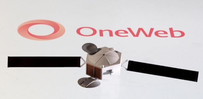 As part of this combination, Eutelsat will combine its fleet of 36 GEO satellites with OneWeb’s constellation of 648 low earth orbit (LEO) satellites, of which 428 are in orbit. As part of this combination, Eutelsat will combine its fleet of 36 GEO satellites with OneWeb’s constellation of 648 low earth orbit (LEO) satellites, of which 428 are in orbit.