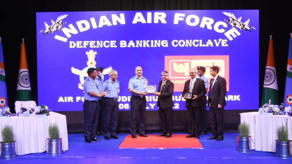 PNB signs MoU with IAF for 'PNB rakshak plus scheme' PNB signs MoU with IAF for 'PNB rakshak plus scheme'