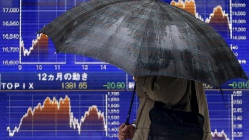 Japan's Nikkei ends flat after ex-PM Shinzo Abe shot (Photo: Reuters) Japan's Nikkei ends flat after ex-PM Shinzo Abe shot (Photo: Reuters)