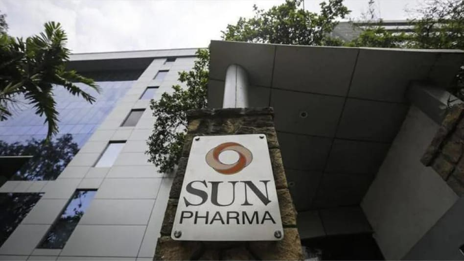 LIC reduces stake in Sun Pharma; sells shares worth Rs 3,821 cr in over 1 year LIC reduces stake in Sun Pharma; sells shares worth Rs 3,821 cr in over 1 year
