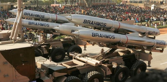 India exported defence goods worth a record Rs 13K cr in FY21-22 (Photo: Reuters) India exported defence goods worth a record Rs 13K cr in FY21-22 (Photo: Reuters)