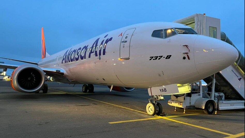 Akasa Air aims to induct 18 aircraft by the end of March 2023, focusing on connecting the metro to tier-2 and tier-3 cities. Akasa Air aims to induct 18 aircraft by the end of March 2023, focusing on connecting the metro to tier-2 and tier-3 cities.
