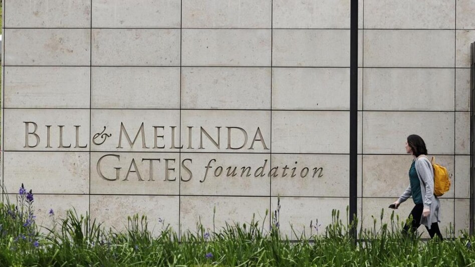 Bill & Melinda Gates Foundation adds Gayle, Dhawan as independent trustees (Photo: AP) Bill & Melinda Gates Foundation adds Gayle, Dhawan as independent trustees (Photo: AP)