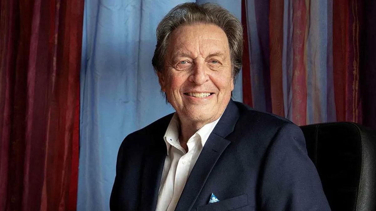 Errol was last in the news for having an unplanned child with his 35-year-old stepdaughter Jana Bezuidenhout Errol was last in the news for having an unplanned child with his 35-year-old stepdaughter Jana Bezuidenhout