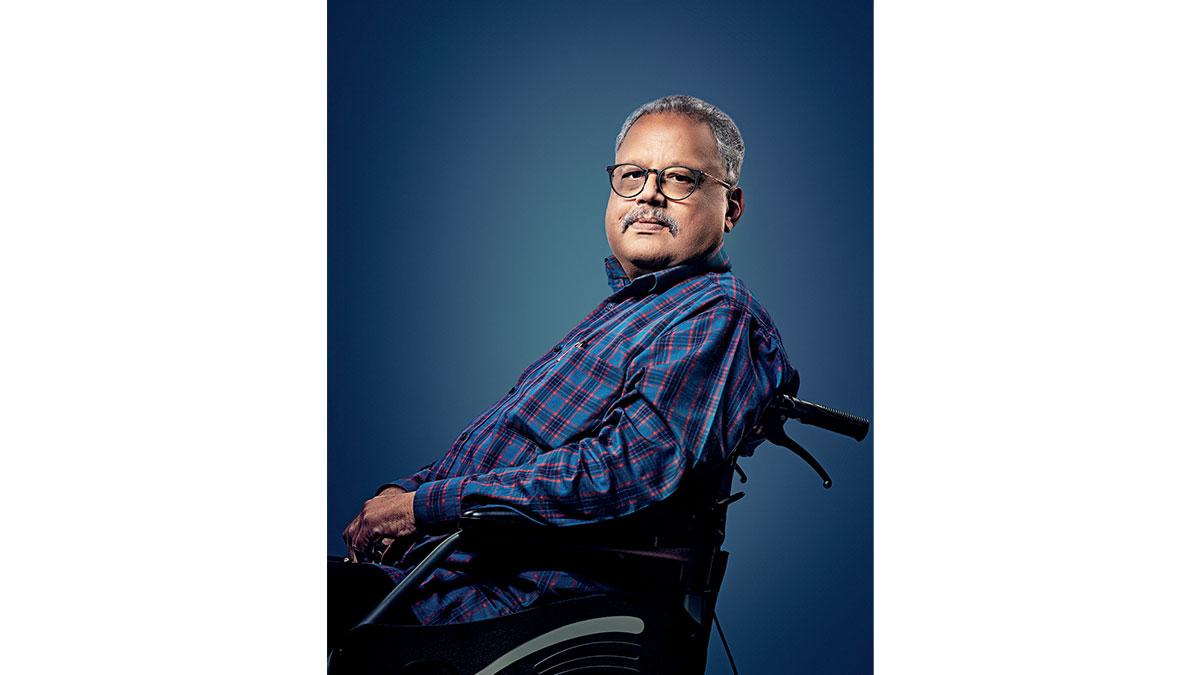 Rakesh jhunjhunwala has largely kept his portfolio unchanged in the first quarter of the current financial year, amid the volatility in the market. Rakesh jhunjhunwala has largely kept his portfolio unchanged in the first quarter of the current financial year, amid the volatility in the market.