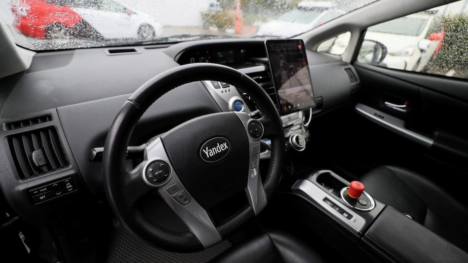 UK plans for first self-driving vehicles on roads by next year (Photo: Reuters) UK plans for first self-driving vehicles on roads by next year (Photo: Reuters)