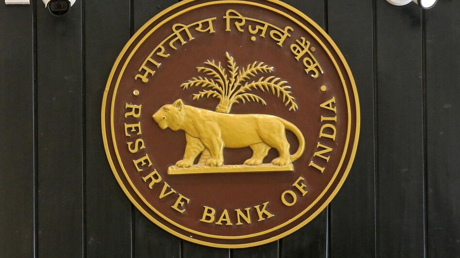 RBI lifts restrictions imposed on American Express (Photo: Reuters) RBI lifts restrictions imposed on American Express (Photo: Reuters)