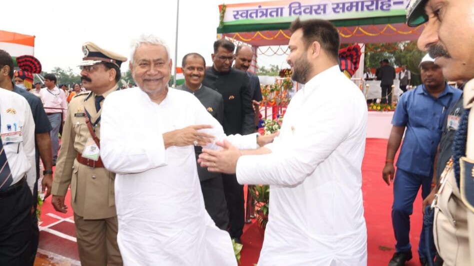 Addressing a large crowd at Patna's Gandhi Maidan to mark the 75th Independence Day, Kumar said that the new JD(U) and RJD alliance will soon work out a plan to create 10 lakh new jobs Addressing a large crowd at Patna's Gandhi Maidan to mark the 75th Independence Day, Kumar said that the new JD(U) and RJD alliance will soon work out a plan to create 10 lakh new jobs