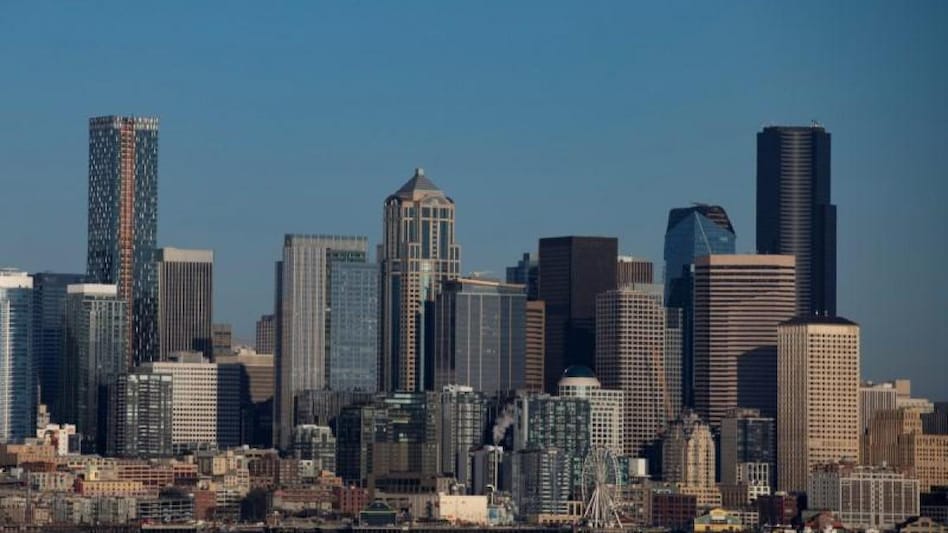 Global economy: Factories squeezed by higher prices, weak demand (Photo: Reuters) Global economy: Factories squeezed by higher prices, weak demand (Photo: Reuters)