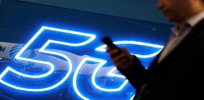 Consumers are spending on 5G tablets in India again, category sees healthy growth in Q2 2022 (Photo: Reuters) Consumers are spending on 5G tablets in India again, category sees healthy growth in Q2 2022 (Photo: Reuters)