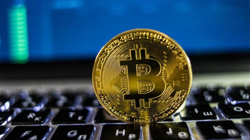 Global cryptocurrency markets cap settles at $1.09 trillion after slipping 0.83%. Global cryptocurrency markets cap settles at $1.09 trillion after slipping 0.83%.