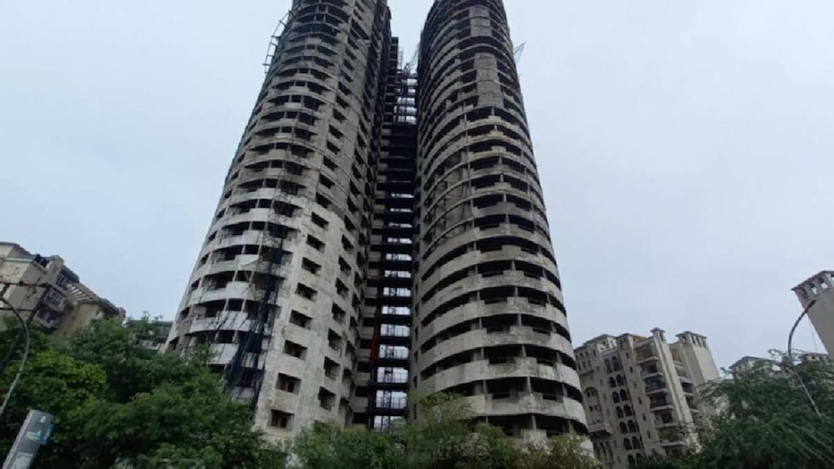 Over 5,000 residents, 2,500 vehicles to be moved out on Noida twin towers demolition day Over 5,000 residents, 2,500 vehicles to be moved out on Noida twin towers demolition day