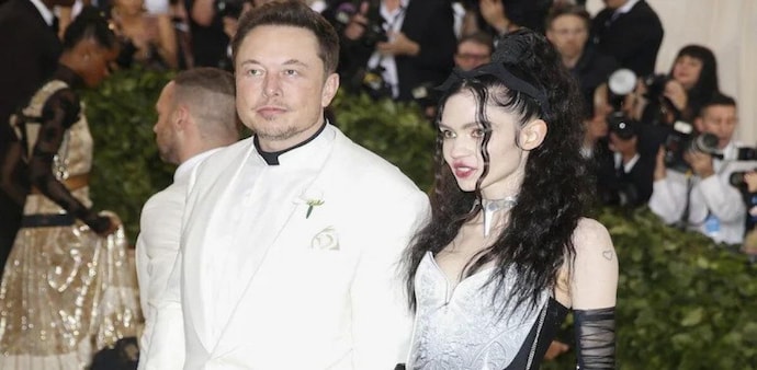 According to Grimes, Zuckerberg is “wildly under qualified” to build and run the metaverse. According to Grimes, Zuckerberg is “wildly under qualified” to build and run the metaverse.