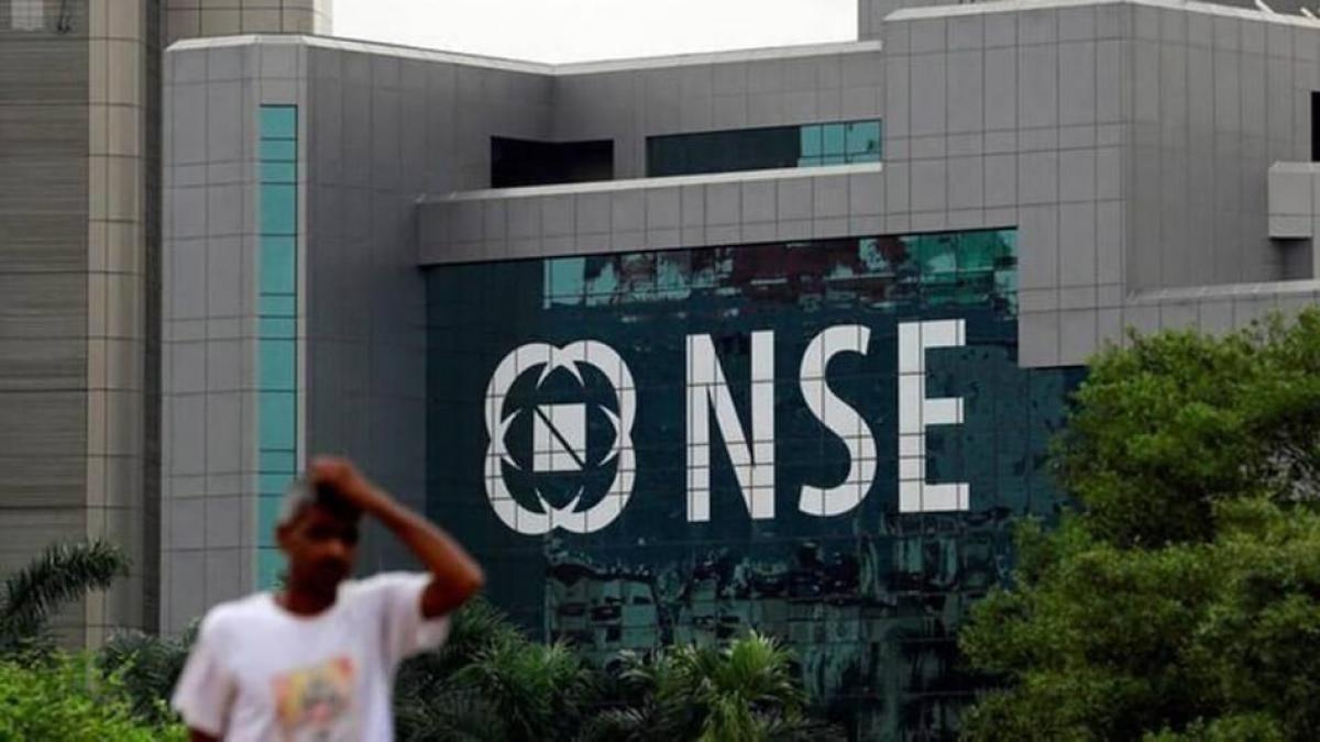 LIC listing pushes up govt ownership in NSE cos to 7.15% in Q1 LIC listing pushes up govt ownership in NSE cos to 7.15% in Q1