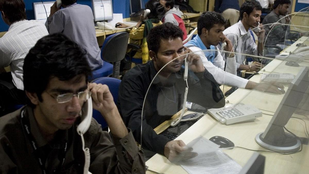 IT industry exploiting freshers but pays bigger salaries to seniors, says Ex Infosys director Mohandas Pai - Vimarsana News