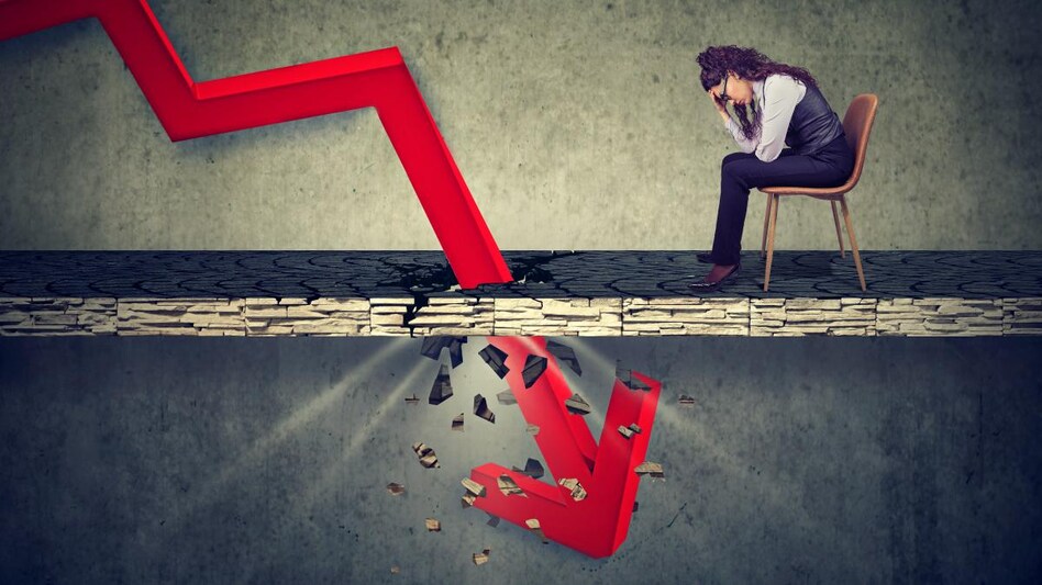 IT, banking, metal and consumer durables shares were the top sectoral losers with their BSE indices falling 975 points, 837 points, 322 points and 282 points, respectively IT, banking, metal and consumer durables shares were the top sectoral losers with their BSE indices falling 975 points, 837 points, 322 points and 282 points, respectively