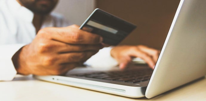According to RBI, credit/debit card users don't need to use the token system mandatorily. According to RBI, credit/debit card users don't need to use the token system mandatorily.