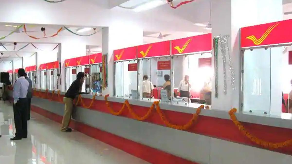 Just like banks, the India Post Services offers fixed deposit schemes under different tenures ranging from 1 year to 5 years Just like banks, the India Post Services offers fixed deposit schemes under different tenures ranging from 1 year to 5 years