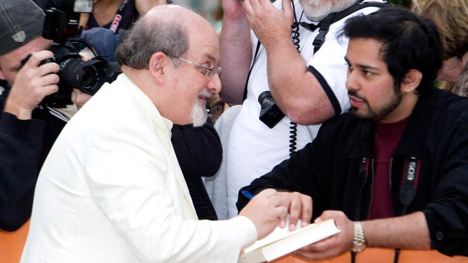 Salman Rushdie attacked in New York Salman Rushdie attacked in New York
