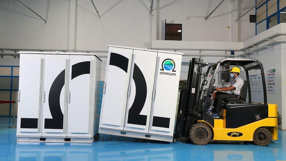 In November 2021, Ohmium despatched its first India-made electrolyser unit to the US. In November 2021, Ohmium despatched its first India-made electrolyser unit to the US.