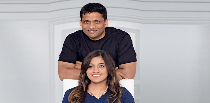 Gokulnath also wrote in the end that her husband is the most beautiful person she knows. Gokulnath also wrote in the end that her husband is the most beautiful person she knows.