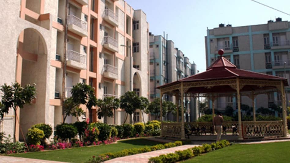 DDA Housing scheme: The booking amount for an EWS flat is Rs 10,000 while it is Rs 15,000 for a LIG flat. DDA Housing scheme: The booking amount for an EWS flat is Rs 10,000 while it is Rs 15,000 for a LIG flat.