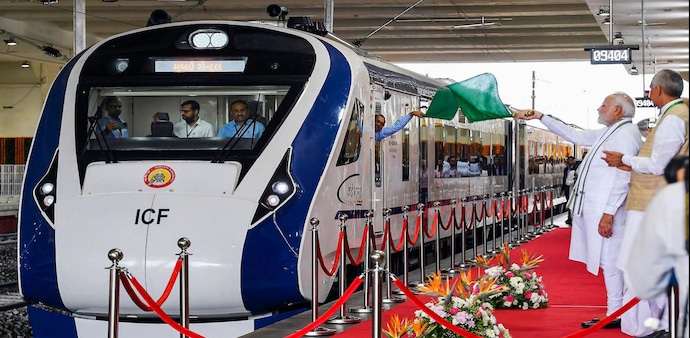 Vande Bharat Express 2.0: PM Modi flagged off the train from Gandhinagar Capital railway station around 10.30 am. Vande Bharat Express 2.0: PM Modi flagged off the train from Gandhinagar Capital railway station around 10.30 am.