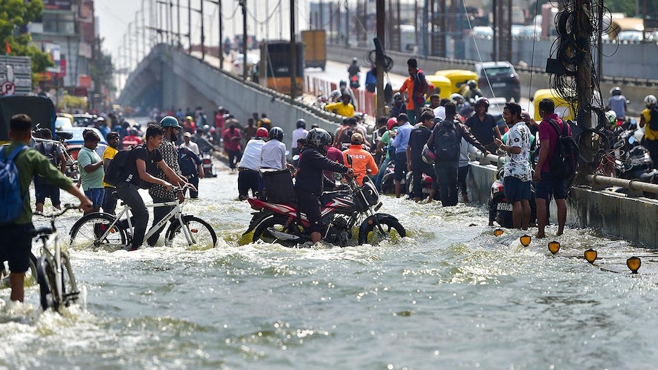 Bengaluru rains: Entrepreneur explains why Gurugram is better for startups Bengaluru rains: Entrepreneur explains why Gurugram is better for startups