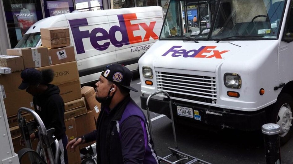 FedEx Corp withdrew the financial forecast FedEx Corp withdrew the financial forecast
