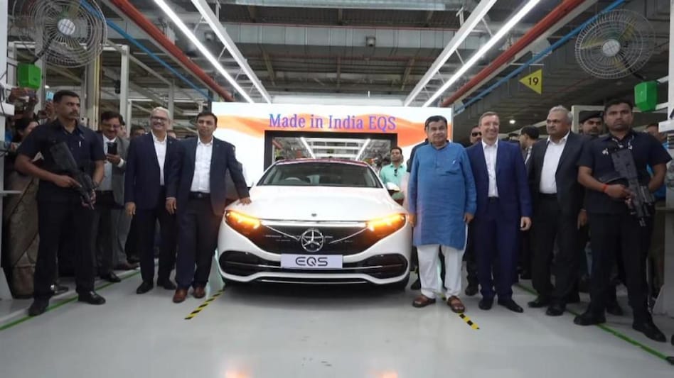 The minister added it's a matter of pride that Mercedes EQS 580 is made in India. The minister added it's a matter of pride that Mercedes EQS 580 is made in India.