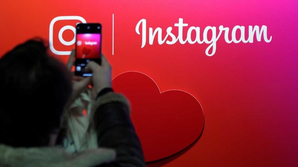 You can now leave a temporary note for your followers on Instagram; Here's how (Photo: Reuters) You can now leave a temporary note for your followers on Instagram; Here's how (Photo: Reuters)