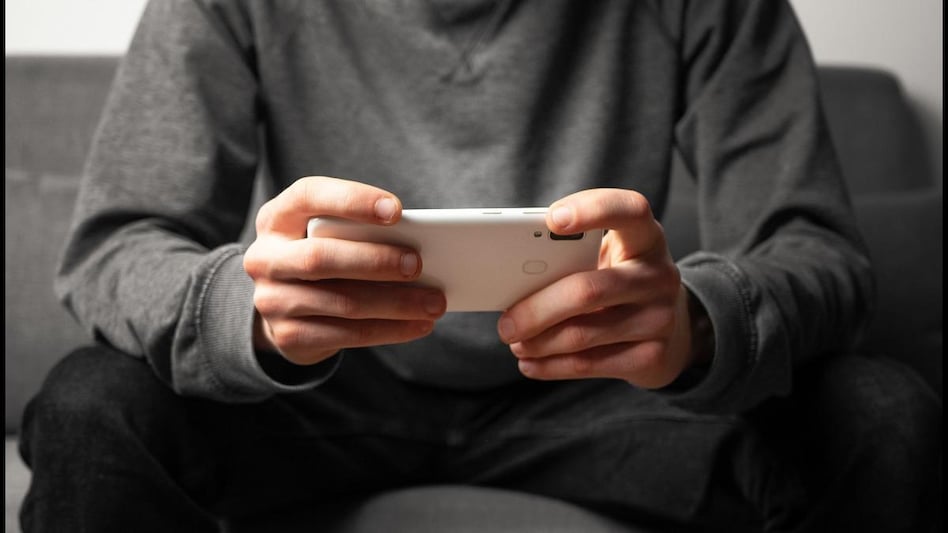 The BT poll asked, "Is online gaming with bets the same as online gambling?" The BT poll asked, "Is online gaming with bets the same as online gambling?"