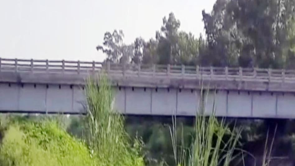 The theft came to light after an authority engineer inspected the bridge and found that thousands of nuts and bolts were missing. The theft came to light after an authority engineer inspected the bridge and found that thousands of nuts and bolts were missing.