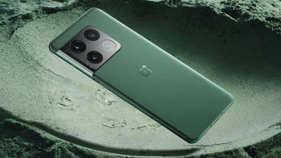 The OnePlus 10 Pro 5G is one of the best camera phones you can buy in India right now. The OnePlus 10 Pro 5G is one of the best camera phones you can buy in India right now.